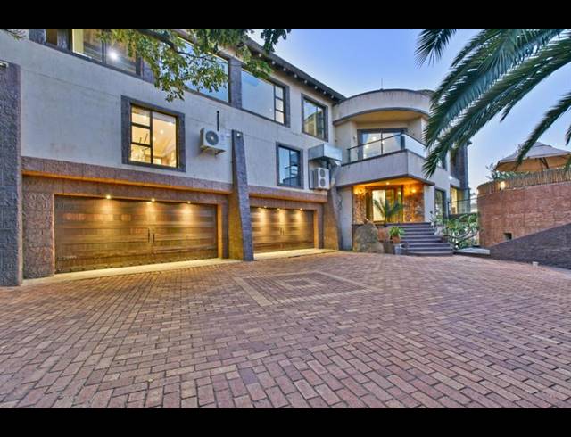 5 BEDROOM HOUSE FOR SALE IN GLENVISTA